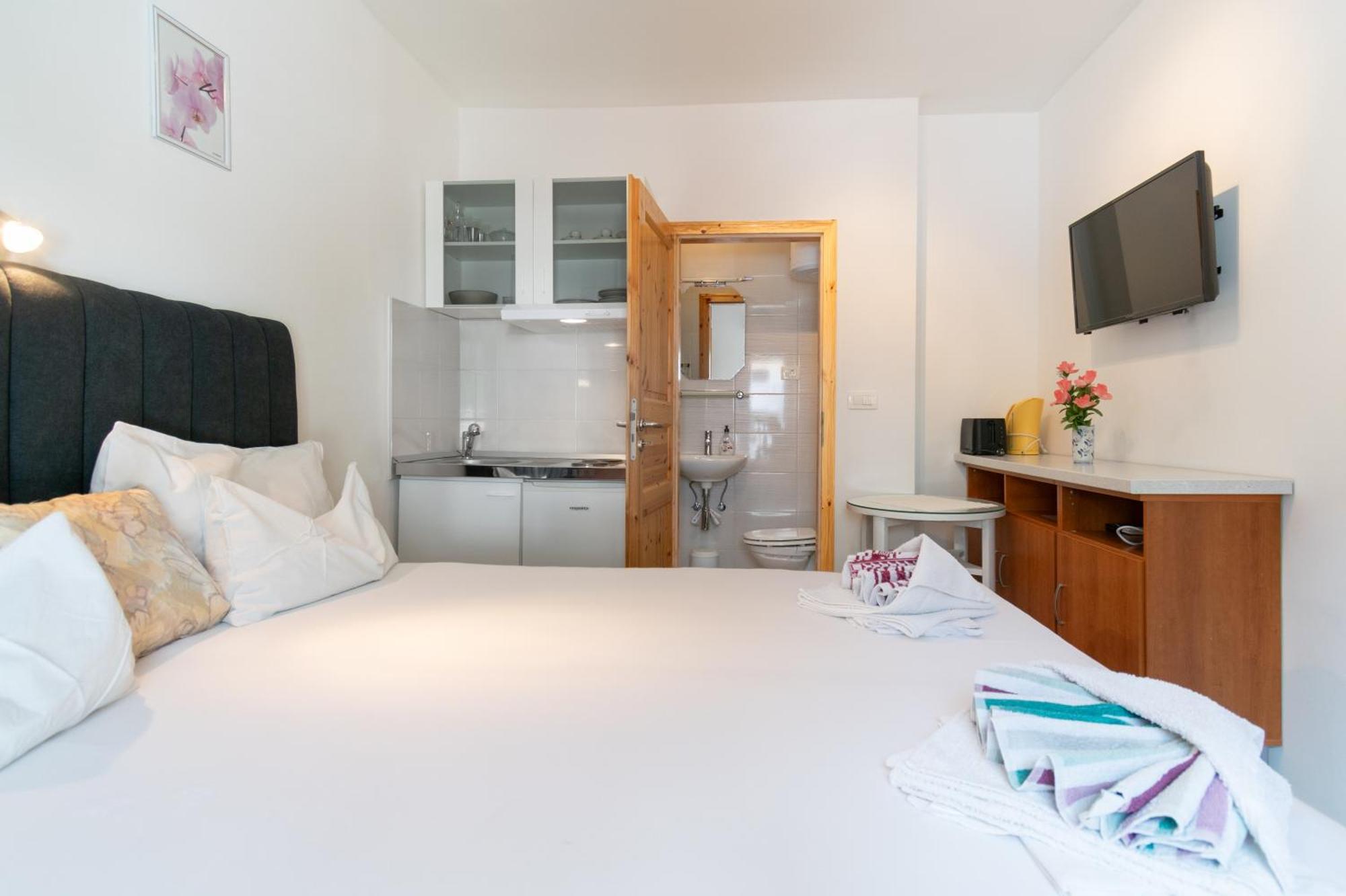 Apartment Kristina Dujmovic Baska Voda Room photo